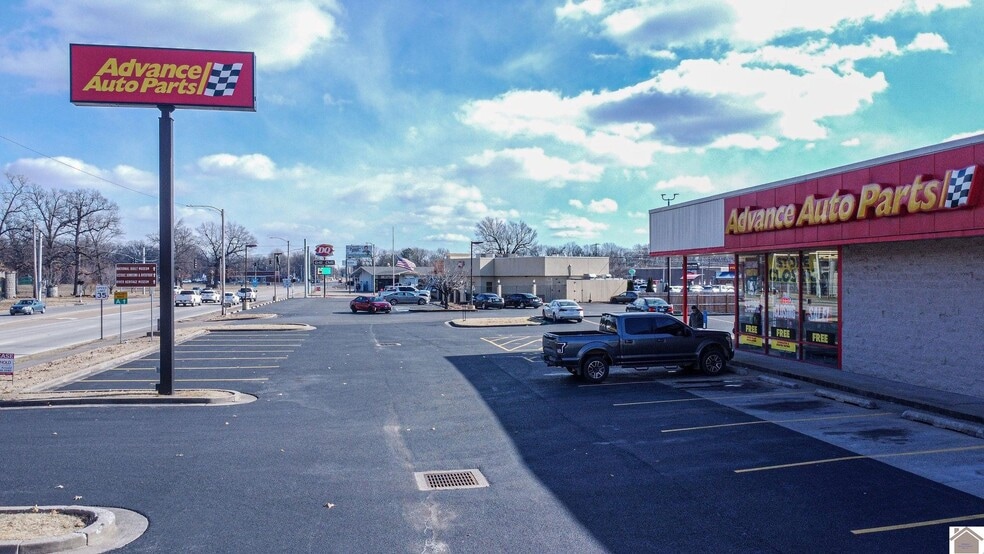 More Photos Of 2828 Park Ave, Paducah Freestanding For Lease