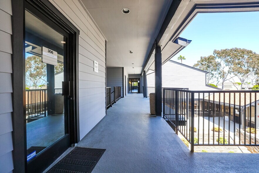 More Photos Of 355 Placentia Ave, Newport Beach Medical For Sale