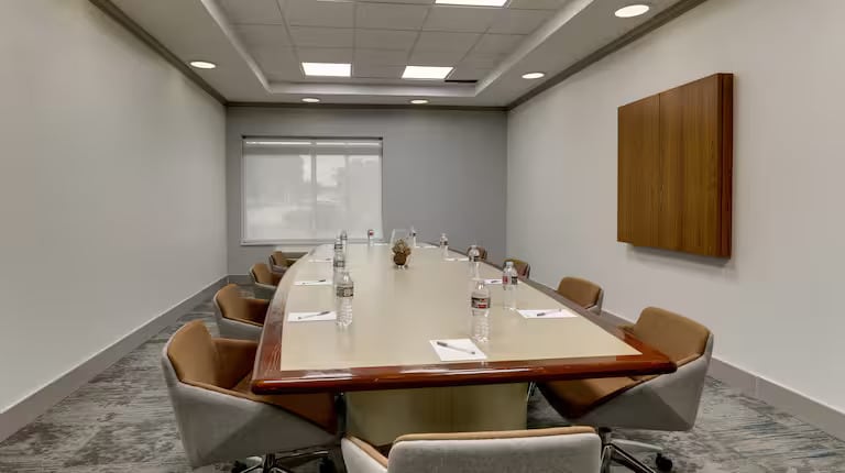 More Photos Of 4400 North Fwy, Fort Worth Hotel For Sale