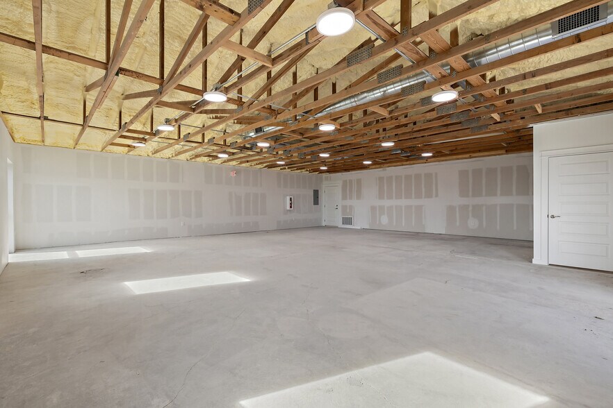 More Photos Of 301-303 Elliott St, Taylor Office For Lease