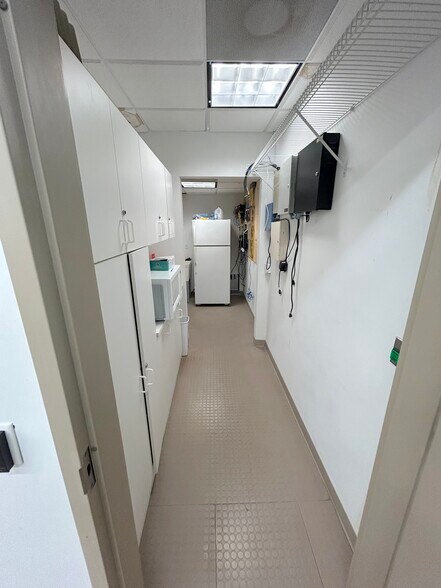 More Photos Of 9230 Brookwood Ct, Bonita Springs Light Manufacturing For Lease