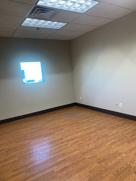 More Photos Of 600 Hartle St, Sayreville Warehouse For Lease