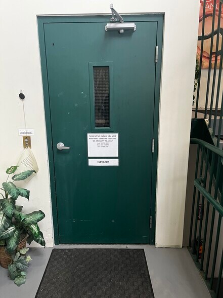 More Photos Of 49 Jefferson St, Phoenix Specialty For Lease