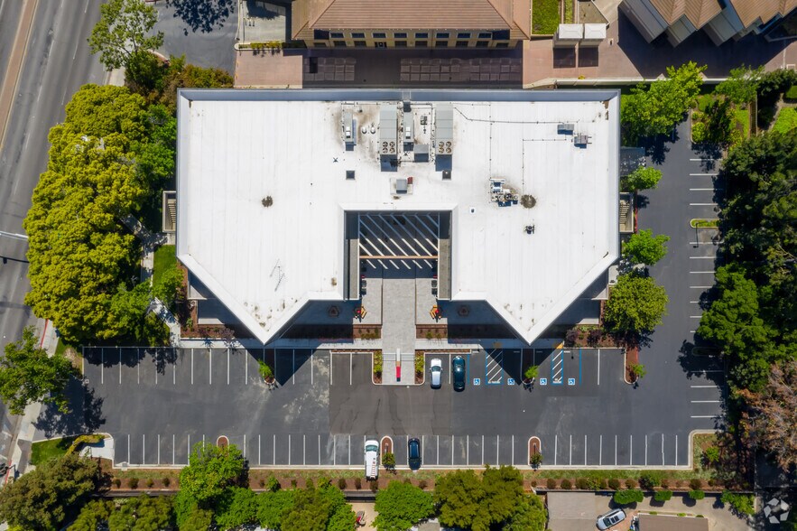 More Photos Of 4410 El Camino Real, Los Altos Office For Lease