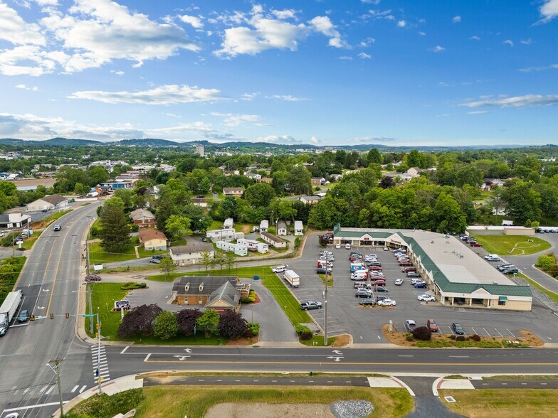 More Photos Of 625 Mount Clinton Pike, Harrisonburg General Retail For Lease