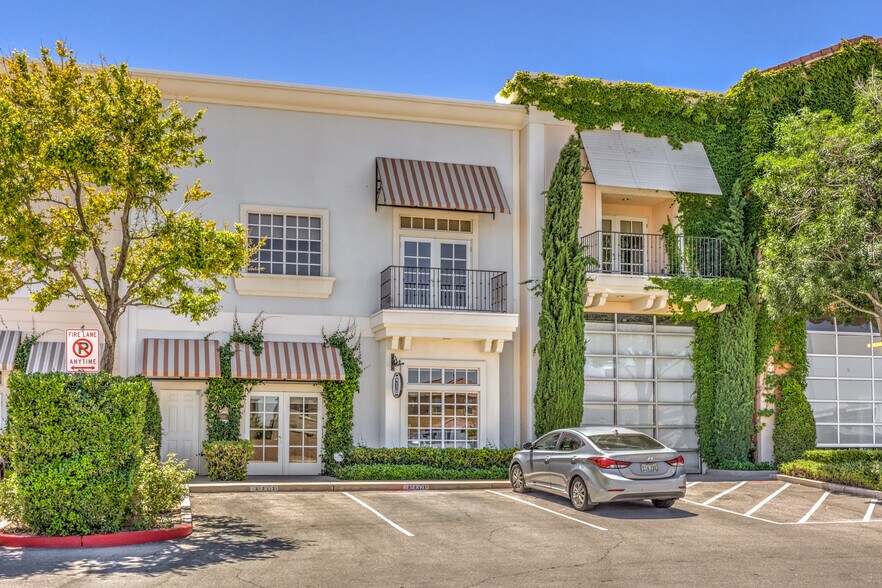 More Photos Of 6415 S Tenaya Way, Las Vegas Light Distribution For Lease
