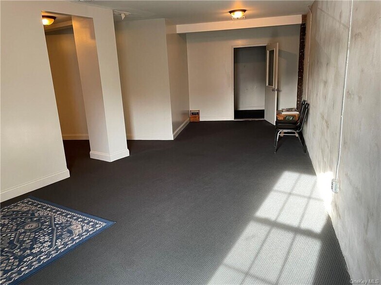 More Photos Of 42 Orchard St, Walden Freestanding For Sale