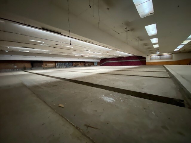 More Photos Of 2525 Dixon St, Stevens Point Light Manufacturing For Lease