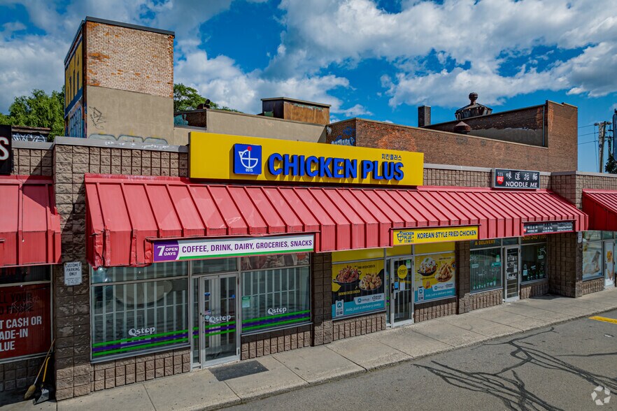 More Photos Of 1 Wilson St, Hamilton Freestanding For Lease