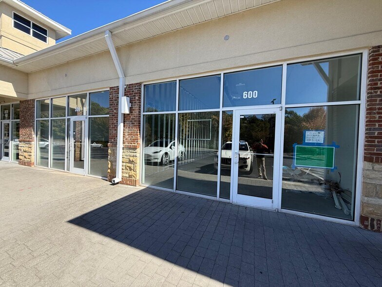 More Photos Of 3980 Peachtree Industrial Blvd, Duluth Unknown For Lease