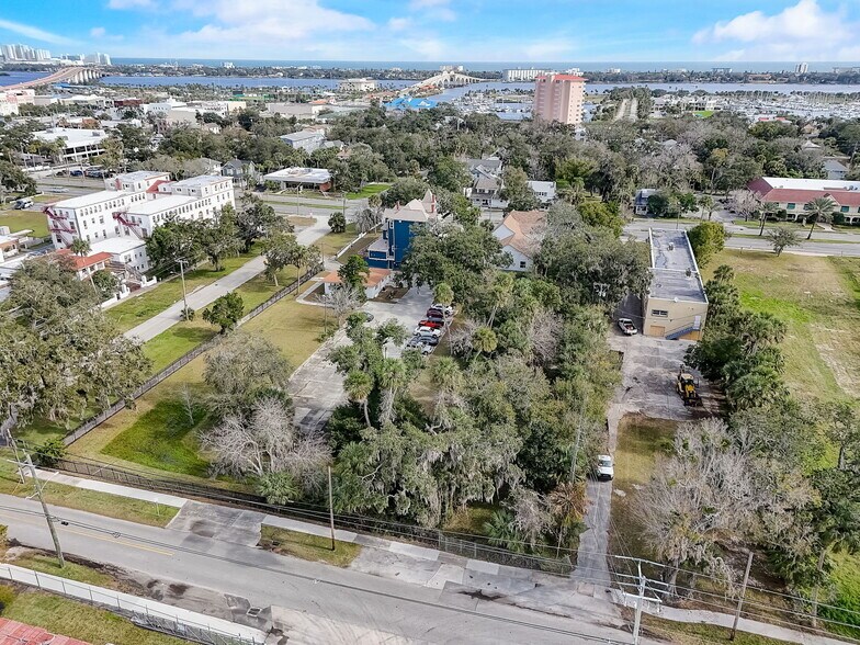 More Photos Of 315 Live Oak Ave, Daytona Beach Apartments For Sale