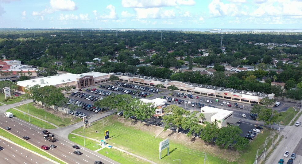 More Photos Of 35104 US Highway 19 N, Palm Harbor Unknown For Lease