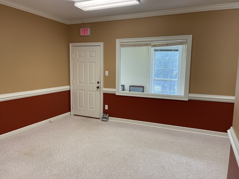 More Photos Of 2210 N Main St, Daphne Office For Sale