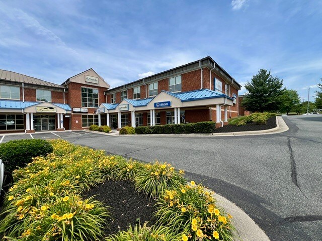 More Photos Of 12925 Booker T Washington Hwy, Hardy Storefront Retail Office For Lease