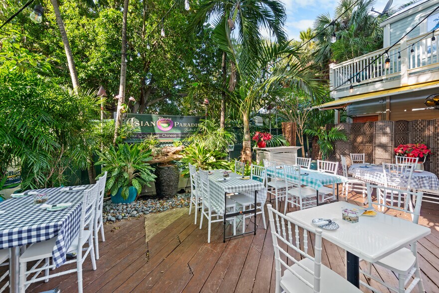 More Photos Of 816 Duval St, Key West Restaurant For Sale