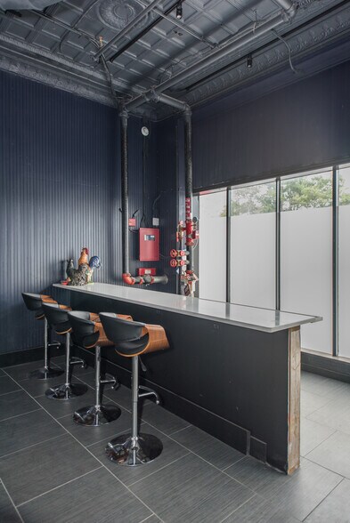 More Photos Of 225 Mason Ave, Cape Charles Storefront For Sale