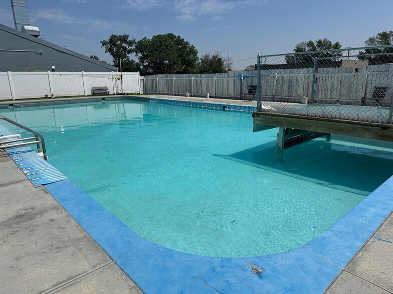 More Photos Of 222 N 44th St, Lincoln Freestanding For Sale