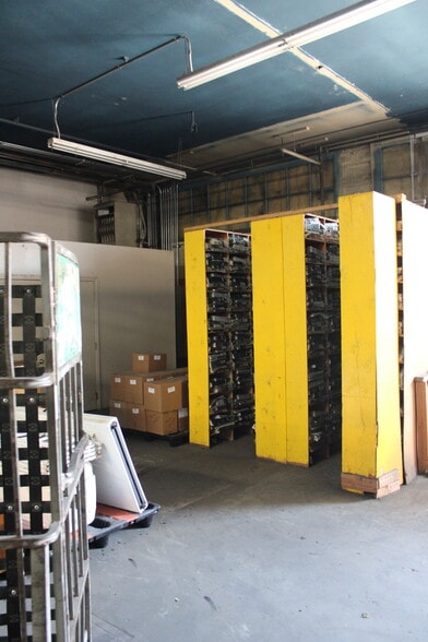 More Photos Of 319 Main Ave W, Twin Falls Storefront For Sale