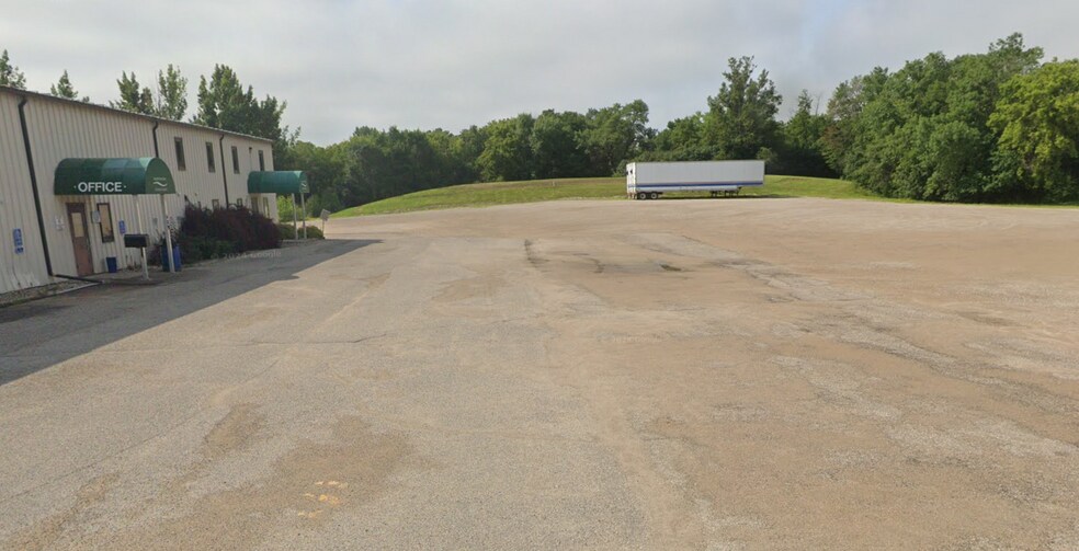 More Photos Of 409 S Robert St, Fergus Falls Warehouse For Sale