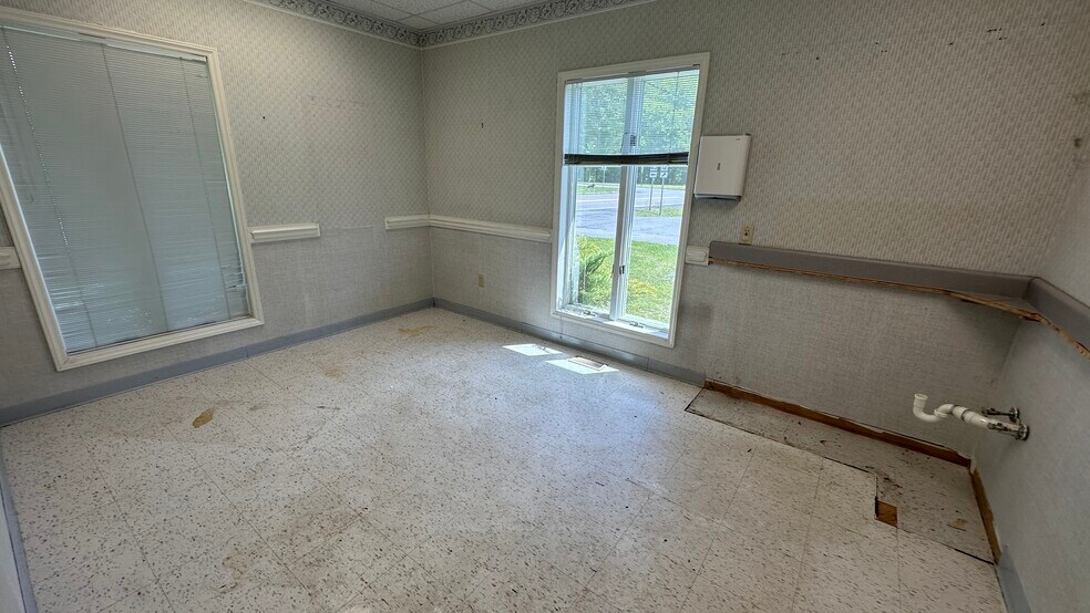 More Photos Of 444 Elmwood Ave, Alderson Medical For Sale