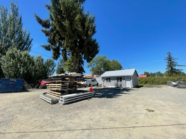 More Photos Of 10301 31st St E, Edgewood Contractor Storage Yard For Lease