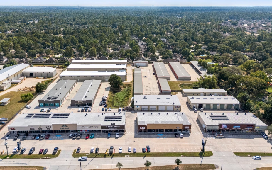 Primary Photo Of 11703-11729 Spring Cypress Rd, Tomball Storefront For Lease