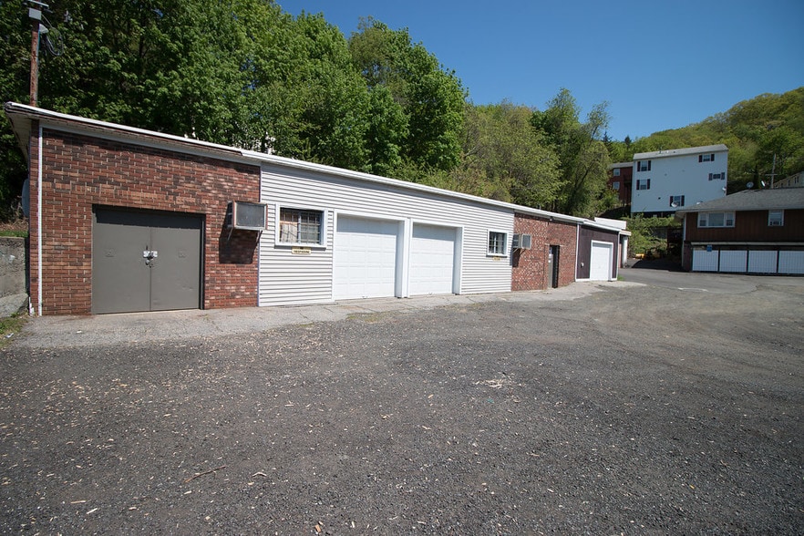 More Photos Of 40-42 Gilbert St, Derby Warehouse For Sale