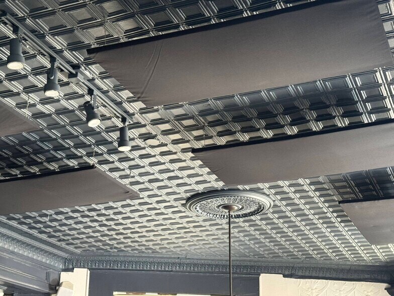 More Photos Of 521 Catharine St, Philadelphia Restaurant For Lease