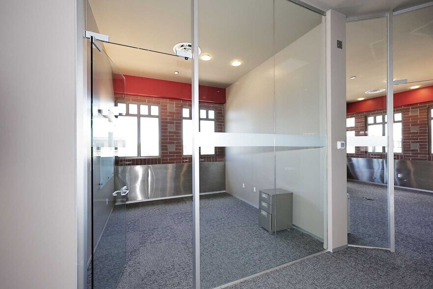 More Photos Of 2812 N Norwalk, Mesa Office For Sale