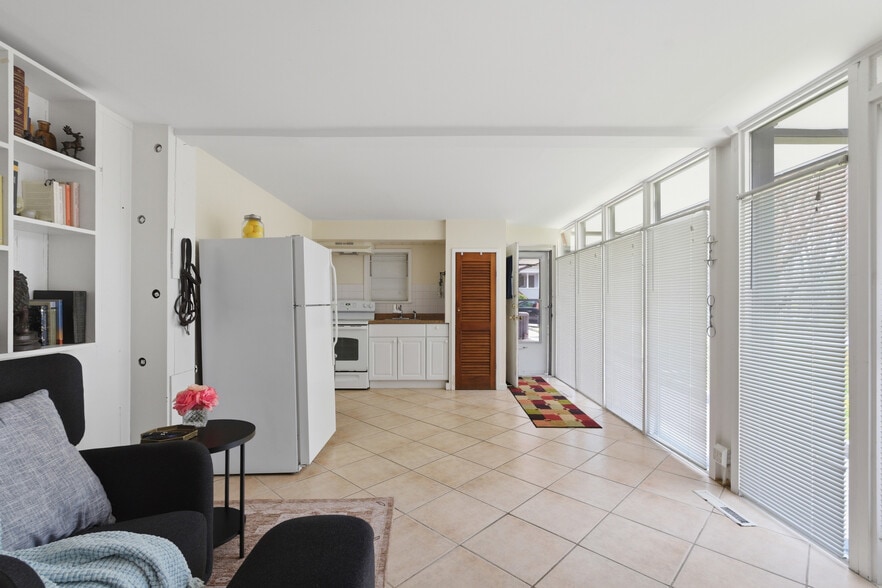 More Photos Of 40 Westchester Ave, Pound Ridge Freestanding For Sale