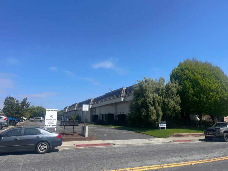 More Photos Of 41 Hangar Way, Watsonville Service For Sale