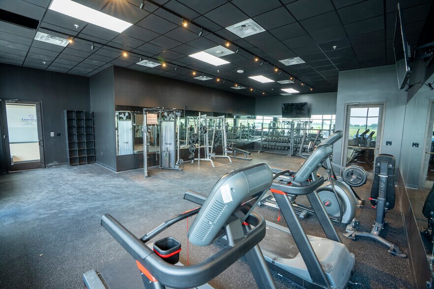 More Photos Of 25140 Kingsland, Katy Coworking Space