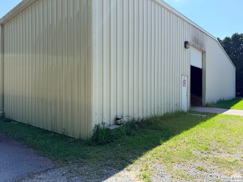 More Photos Of 2020 GA Highway 21 S, Springfield Flex For Lease