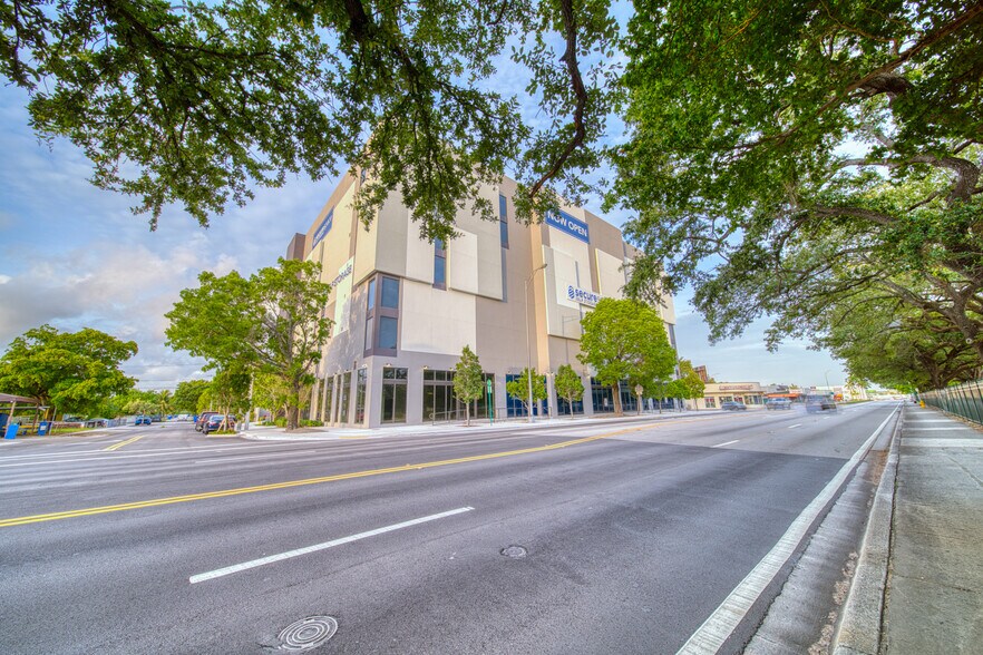 More Photos Of 5402 W Flagler St, Coral Gables General Retail For Lease