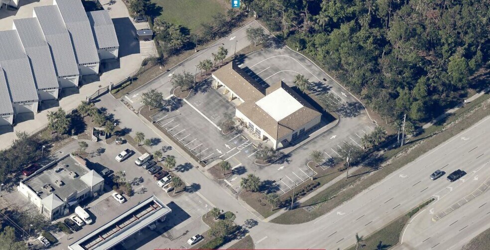 More Photos Of 18940 S Tamiami Trl, Fort Myers Medical For Lease