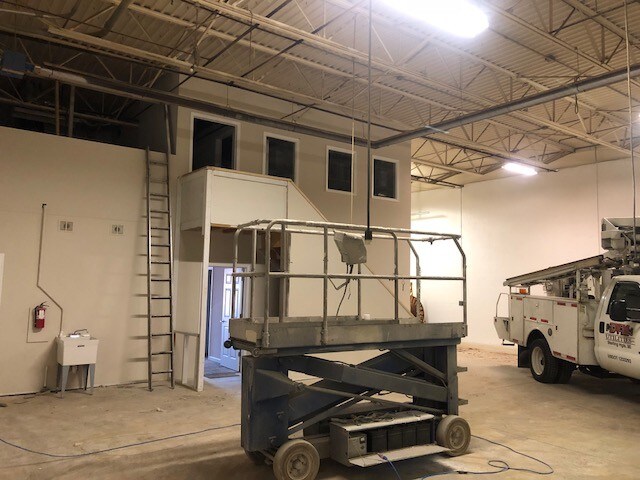 More Photos Of 35468 Groesbeck Hwy, Clinton Township Warehouse For Lease