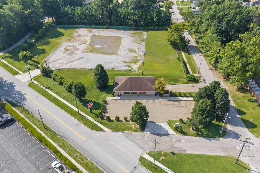 More Photos Of 406 Reed Ave, Cuyahoga Falls Freestanding For Sale