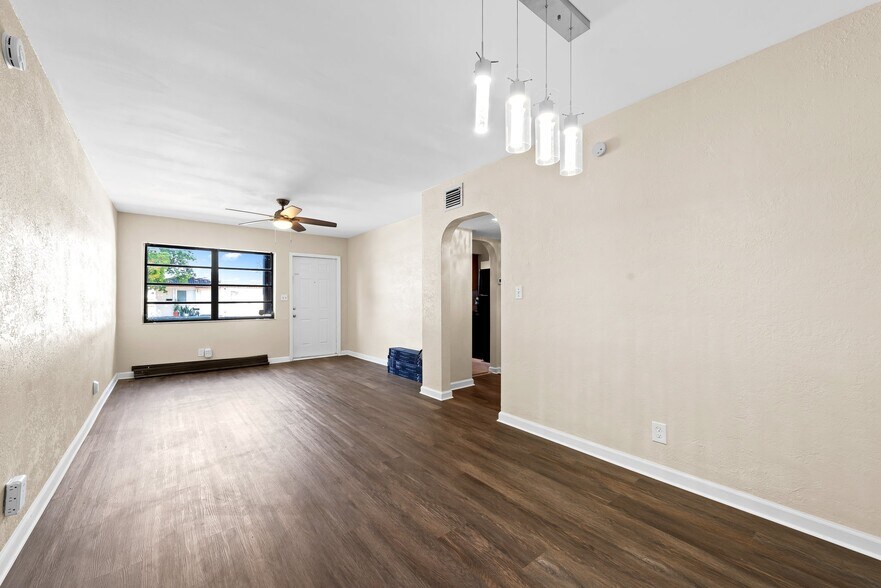 More Photos Of 1311-1315 N 19th Ave, Hollywood Multifamily For Sale