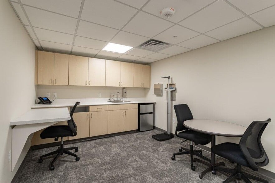 More Photos Of 520 N 28th Ave, Wausau Medical For Sale