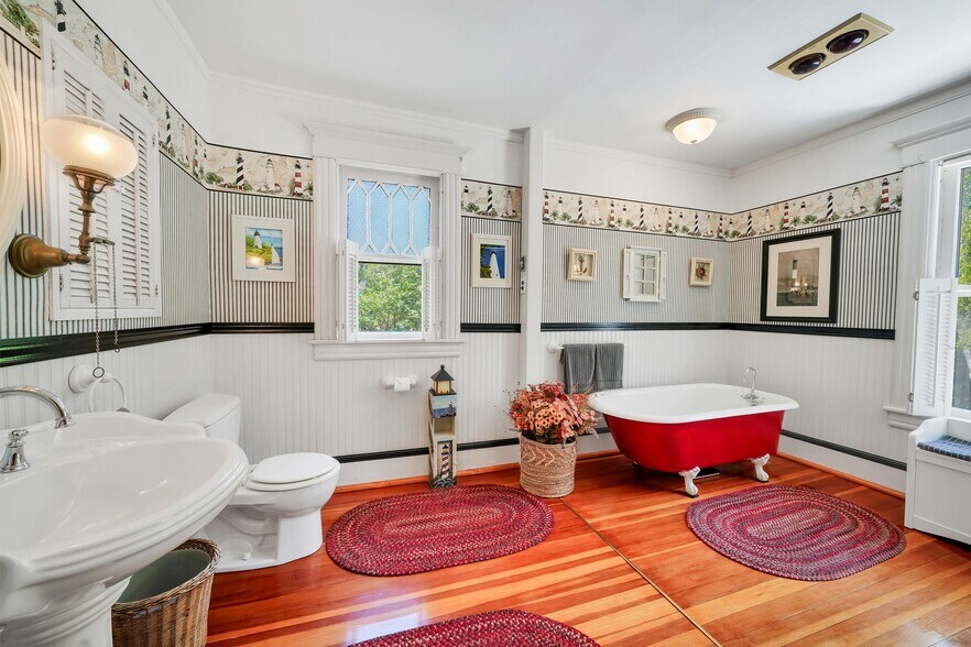 More Photos Of 45 Main St, Califon Office Residential For Sale