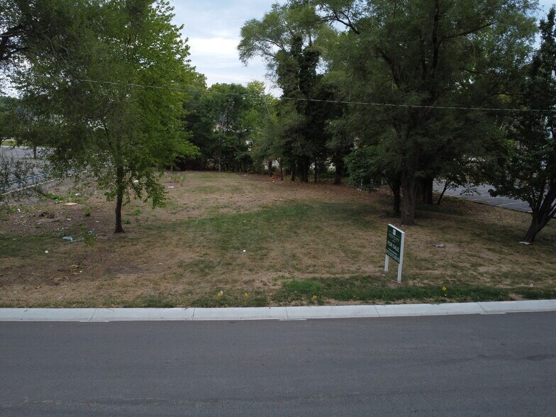 More Photos Of 4716 W 60th St, Mission Land For Sale