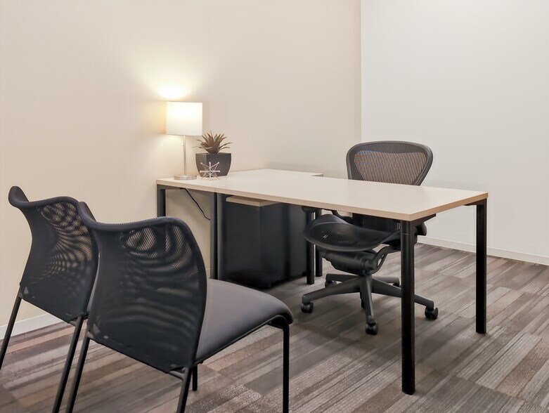 More Photos Of 12600 Hill Country Blvd, Bee Cave Coworking Space