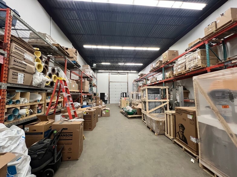 More Photos Of 16303-16321 132 Av NW, Edmonton Warehouse For Lease