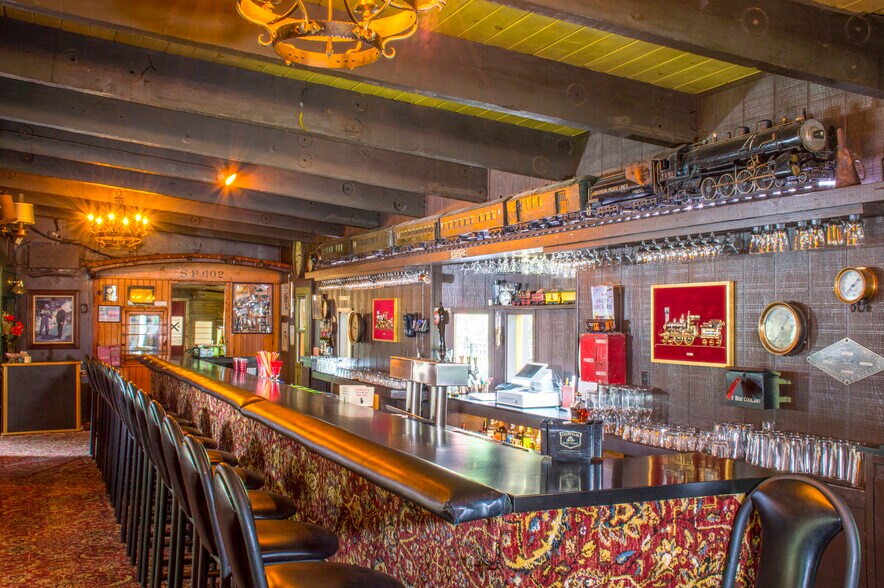 More Photos Of 100 Railroad Park Rd, Dunsmuir Hotel For Sale