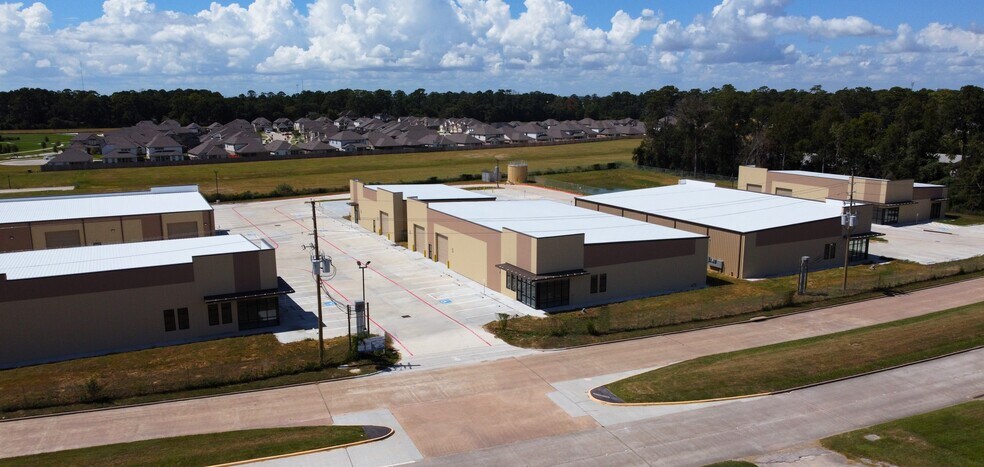 More Photos Of 11811 Champion Forest Dr, Houston Unknown For Lease