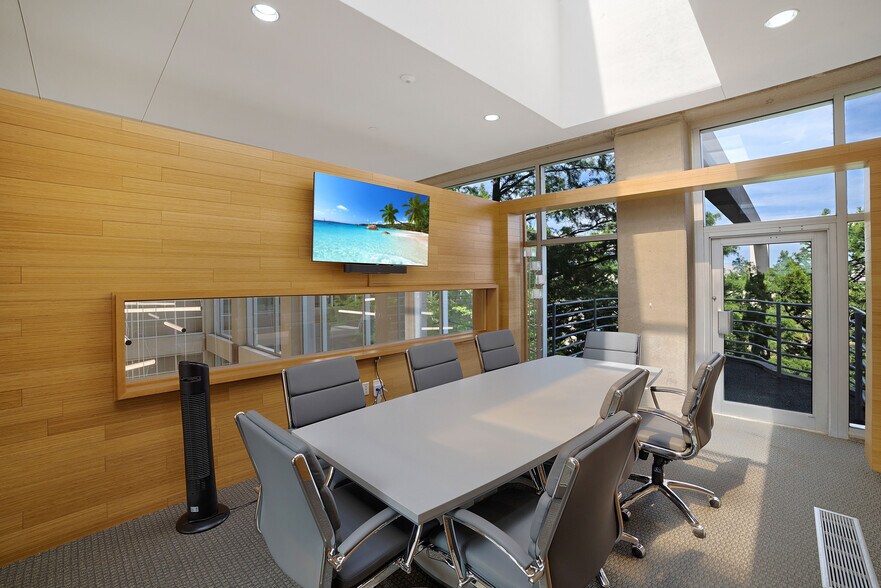 More Photos Of 12404 Park Central Dr, Dallas Office For Lease