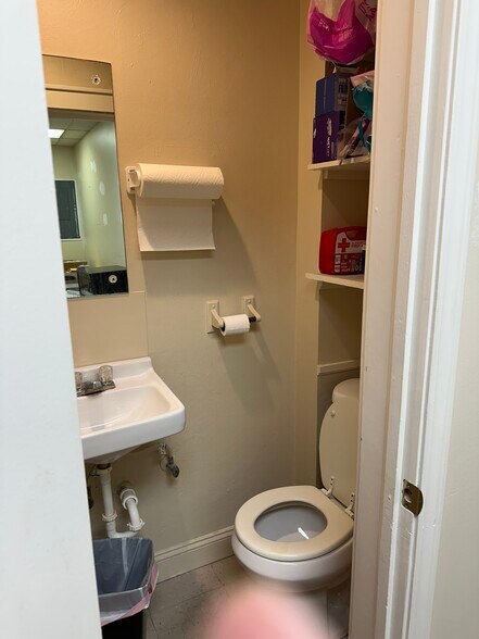 More Photos Of 3310 Kent Rd, Stow Unknown For Lease