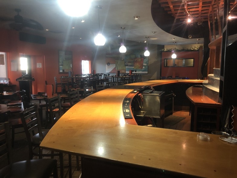 More Photos Of 109 Old Chapin Rd, Lexington Storefront Retail Office For Lease