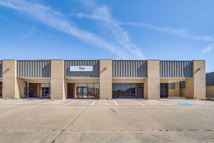 Primary Photo Of 401 S Jim Wright Fwy, Fort Worth Unknown For Lease
