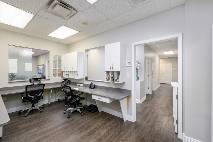 More Photos Of 1810-1822 Wellness Ln, New Port Richey Medical For Sale